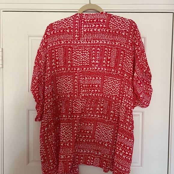 Red Patterned Women's Short Robe - Picture 2 of 3